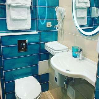 Гостиница Балтийская Санкт-Петербург Двухместный с 1 кроватью или 2 отдельными кроватями и душем-3